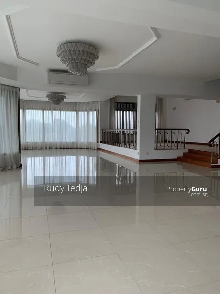 Lien Towers 4 + 1 Bedrooms - Rare Prime Exclusive Bungalow In The Air