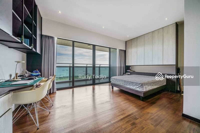 5 Bedroom at Marina Bay Residences for Sale