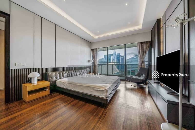 5 Bedroom at Marina Bay Residences for Sale