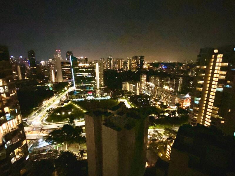 Trilight 4 Bedroom For Sale -  5,802  sqft