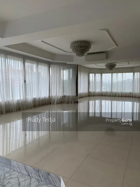 Lien Towers 4 + 1 Bedrooms - Rare Prime Exclusive Bungalow In The Air